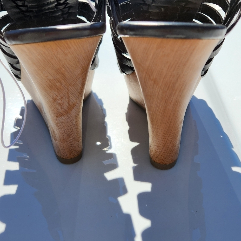 Mossimo Wedge Sandal - Picture 8 of 8